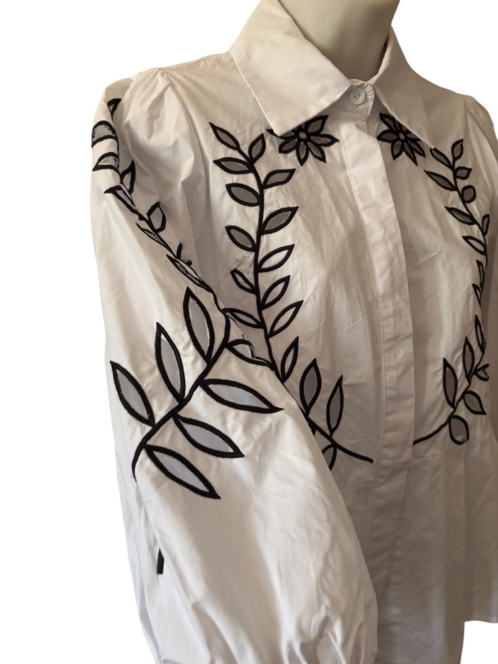 Boutique White Embroidered Button-Down Shirt with Black Leaf Motif - Picture 5 of 5